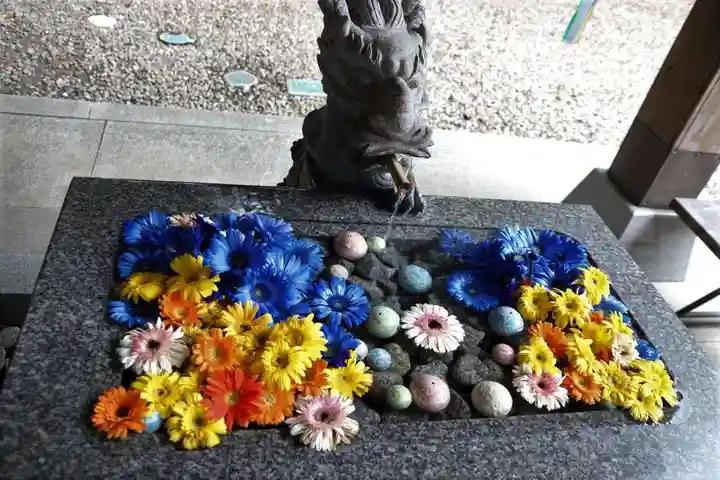 滑川神社 - 仕事と子どもの守り神の手水舎