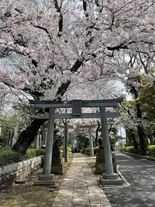 前原御嶽神社の鳥居