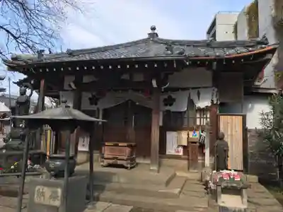 新井薬師(梅照院)の本殿・本堂