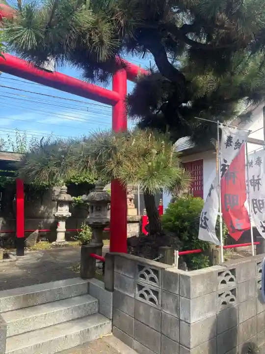 神明社の{uncategorized: "未分類", other: "その他", undefined: "問題あり", building: "その他建物", grave: "お墓", sacred_gate: "鳥居", guardian: "狛犬", statue: "像", buddha: "仏像", history: "歴史", nature: "自然", garden: "庭園", animal: "動物", pagoda: "塔", temizu: "手水舎", mountain_gate: "山門・神門", sanctuary: "本殿・本堂", subordinate: "末社・摂社", art: "芸術", scenery: "景色", jizo: "地蔵", ema: "絵馬", goshuin: "御朱印", omikuji: "おみくじ", items: "授与品その他", amulet: "お守り", goshuincho: "御朱印帳", eats: "食事", festival: "お祭り", votive_dance: "神楽", shichigosan: "七五三参", wedding: "結婚式", experience: "体験その他", initially: "初詣", around: "周辺", anti_infection: "感染症対策"}