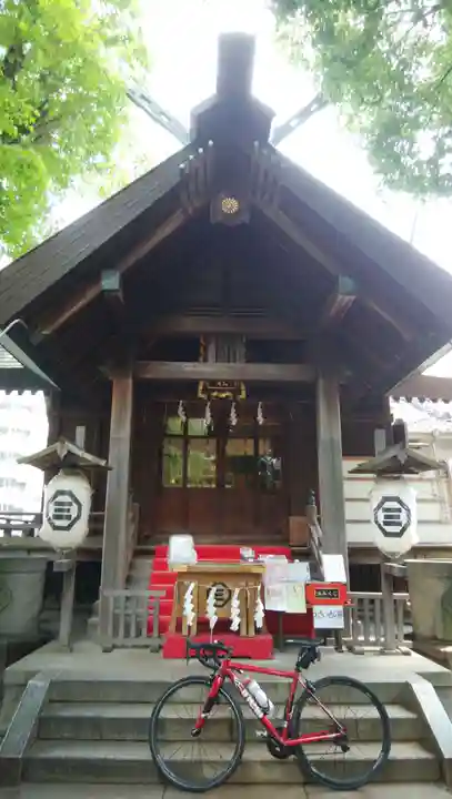 三島神社の本殿・本堂