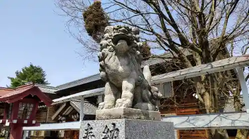 蘆別神社の狛犬