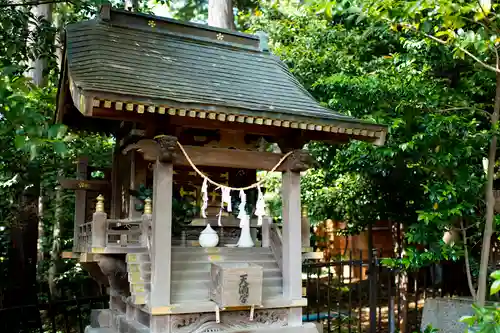 西堀氷川神社の末社・摂社