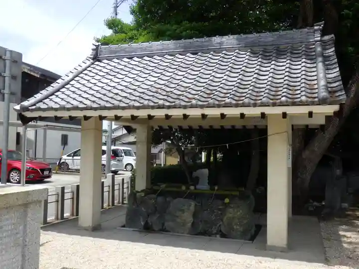 熱田神社の手水舎