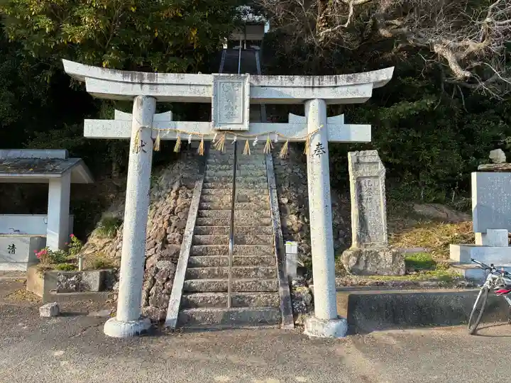 芝生八幡神社(徳島県)