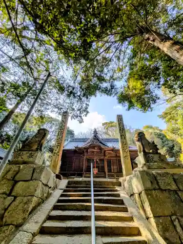 陶神社の{uncategorized: "未分類", other: "その他", undefined: "問題あり", building: "その他建物", grave: "お墓", sacred_gate: "鳥居", guardian: "狛犬", statue: "像", buddha: "仏像", history: "歴史", nature: "自然", garden: "庭園", animal: "動物", pagoda: "塔", temizu: "手水舎", mountain_gate: "山門・神門", sanctuary: "本殿・本堂", subordinate: "末社・摂社", art: "芸術", scenery: "景色", jizo: "地蔵", ema: "絵馬", goshuin: "御朱印", omikuji: "おみくじ", items: "授与品その他", amulet: "お守り", goshuincho: "御朱印帳", eats: "食事", festival: "お祭り", votive_dance: "神楽", shichigosan: "七五三参", wedding: "結婚式", experience: "体験その他", initially: "初詣", around: "周辺", anti_infection: "感染症対策"}