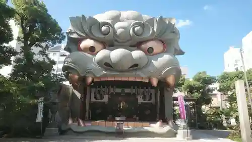 難波八阪神社の狛犬