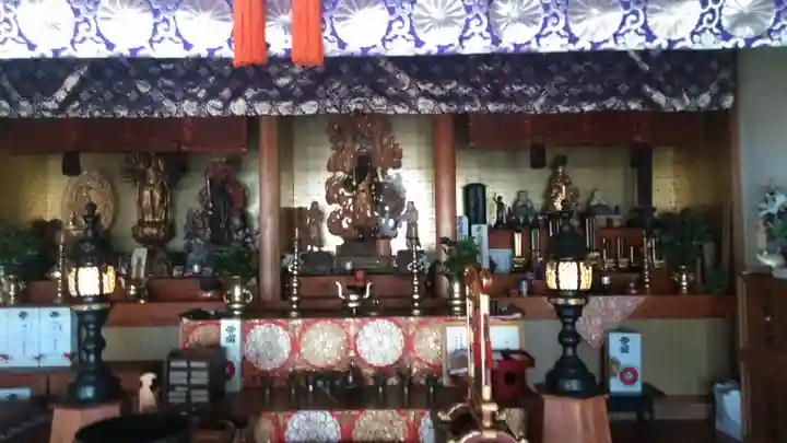 成佛寺の本殿・本堂