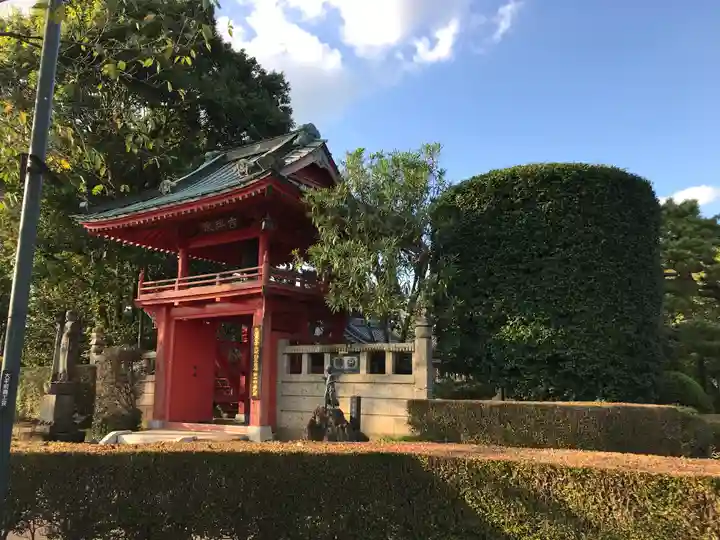 延命寺(身代り不動尊)の山門・神門