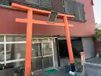 白赤稲荷神社の鳥居