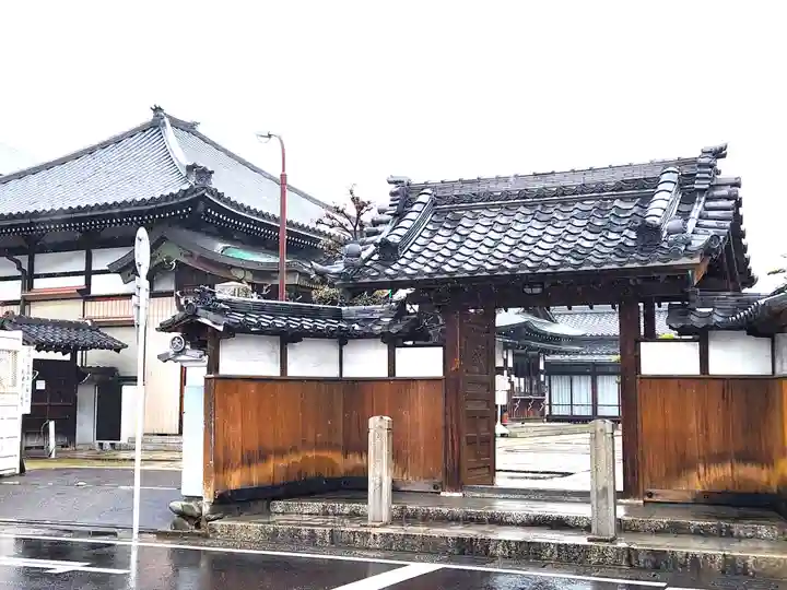 大徳院の山門・神門