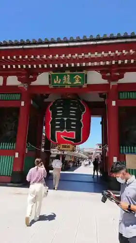 浅草寺の山門・神門