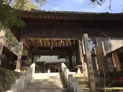 大鷲神社の山門・神門