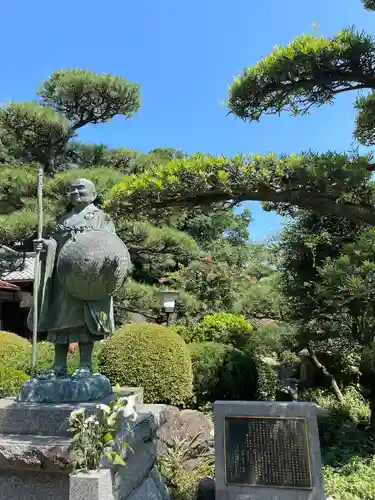 福伝寺の像