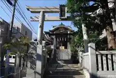 神楽坂若宮八幡神社の鳥居