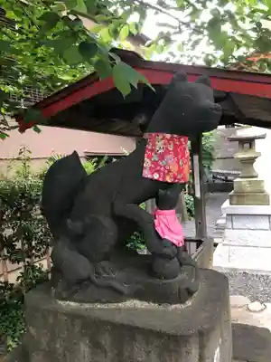 坂稲荷神社の狛犬
