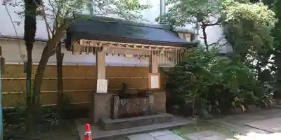 銀杏岡八幡神社の手水舎