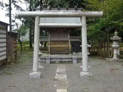 宇都母知神社の末社・摂社
