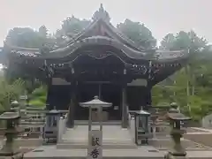 護国之寺の本殿