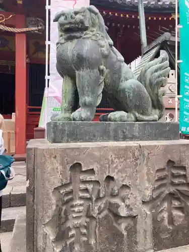 浅草神社の狛犬