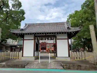 粟津天満神社の山門・神門