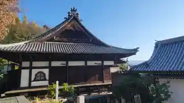 義安寺の本殿・本堂