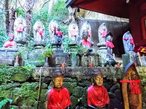 尾張高野山宗　総本山　岩屋寺の地蔵