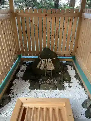 伊射波神社の{uncategorized: "未分類", other: "その他", undefined: "問題あり", building: "その他建物", grave: "お墓", sacred_gate: "鳥居", guardian: "狛犬", statue: "像", buddha: "仏像", history: "歴史", nature: "自然", garden: "庭園", animal: "動物", pagoda: "塔", temizu: "手水舎", mountain_gate: "山門・神門", sanctuary: "本殿・本堂", subordinate: "末社・摂社", art: "芸術", scenery: "景色", jizo: "地蔵", ema: "絵馬", goshuin: "御朱印", omikuji: "おみくじ", items: "授与品その他", amulet: "お守り", goshuincho: "御朱印帳", eats: "食事", festival: "お祭り", votive_dance: "神楽", shichigosan: "七五三参", wedding: "結婚式", experience: "体験その他", initially: "初詣", around: "周辺", anti_infection: "感染症対策"}