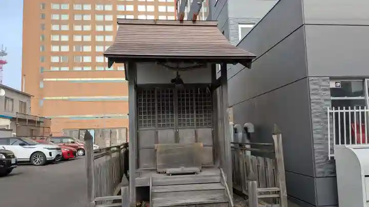 絵森神社の本殿・本堂