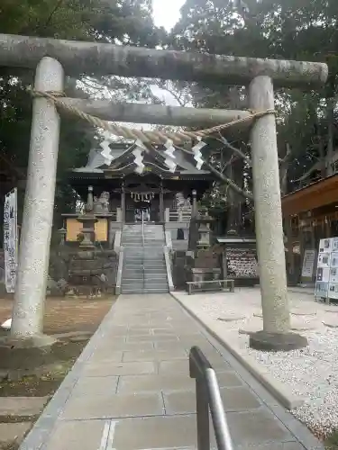 艫神社の{uncategorized: "未分類", other: "その他", undefined: "問題あり", building: "その他建物", grave: "お墓", sacred_gate: "鳥居", guardian: "狛犬", statue: "像", buddha: "仏像", history: "歴史", nature: "自然", garden: "庭園", animal: "動物", pagoda: "塔", temizu: "手水舎", mountain_gate: "山門・神門", sanctuary: "本殿・本堂", subordinate: "末社・摂社", art: "芸術", scenery: "景色", jizo: "地蔵", ema: "絵馬", goshuin: "御朱印", omikuji: "おみくじ", items: "授与品その他", amulet: "お守り", goshuincho: "御朱印帳", eats: "食事", festival: "お祭り", votive_dance: "神楽", shichigosan: "七五三参", wedding: "結婚式", experience: "体験その他", initially: "初詣", around: "周辺", anti_infection: "感染症対策"}
