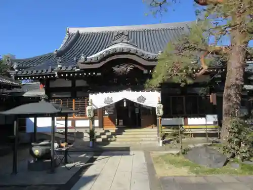 長泉寺の本殿・本堂