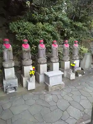 東長谷寺　薬王院の地蔵