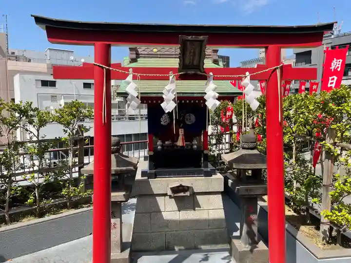 朝日稲荷神社の鳥居