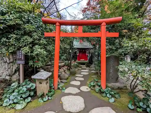 愛宕神社の末社