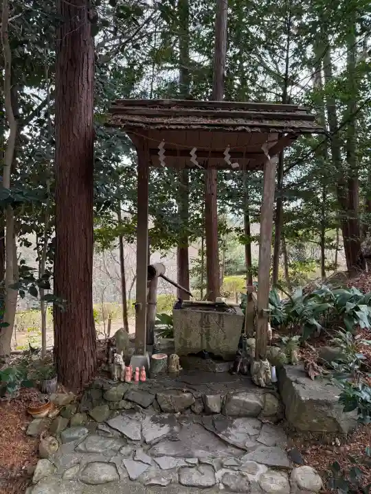 玉野御嶽神社の{uncategorized: "未分類", other: "その他", undefined: "問題あり", building: "その他建物", grave: "お墓", sacred_gate: "鳥居", guardian: "狛犬", statue: "像", buddha: "仏像", history: "歴史", nature: "自然", garden: "庭園", animal: "動物", pagoda: "塔", temizu: "手水舎", mountain_gate: "山門・神門", sanctuary: "本殿・本堂", subordinate: "末社・摂社", art: "芸術", scenery: "景色", jizo: "地蔵", ema: "絵馬", goshuin: "御朱印", omikuji: "おみくじ", items: "授与品その他", amulet: "お守り", goshuincho: "御朱印帳", eats: "食事", festival: "お祭り", votive_dance: "神楽", shichigosan: "七五三参", wedding: "結婚式", experience: "体験その他", initially: "初詣", around: "周辺", anti_infection: "感染症対策"}