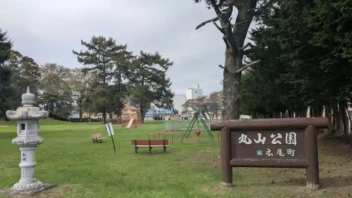 十勝神社の庭園