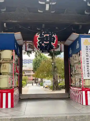 櫛田神社の山門