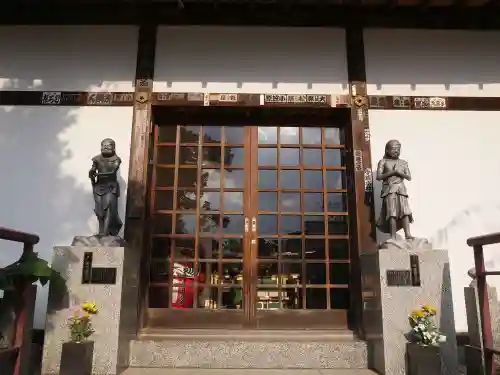 岩槻大師彌勒密寺の本殿