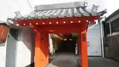 正覚寺の山門