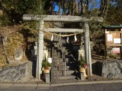 阿久津「田村神社」（郡山市阿久津町）旧社名：伊豆箱根三嶋三社の鳥居