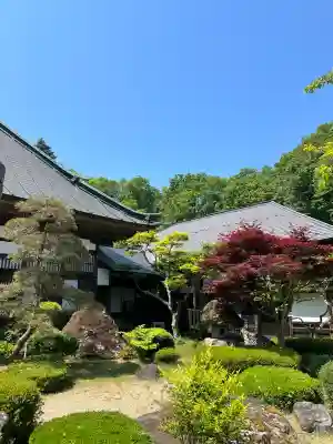 陽林寺の{uncategorized: "未分類", other: "その他", undefined: "問題あり", building: "その他建物", grave: "お墓", sacred_gate: "鳥居", guardian: "狛犬", statue: "像", buddha: "仏像", history: "歴史", nature: "自然", garden: "庭園", animal: "動物", pagoda: "塔", temizu: "手水舎", mountain_gate: "山門・神門", sanctuary: "本殿・本堂", subordinate: "末社・摂社", art: "芸術", scenery: "景色", jizo: "地蔵", ema: "絵馬", goshuin: "御朱印", omikuji: "おみくじ", items: "授与品その他", amulet: "お守り", goshuincho: "御朱印帳", eats: "食事", festival: "お祭り", votive_dance: "神楽", shichigosan: "七五三参", wedding: "結婚式", experience: "体験その他", initially: "初詣", around: "周辺", anti_infection: "感染症対策"}