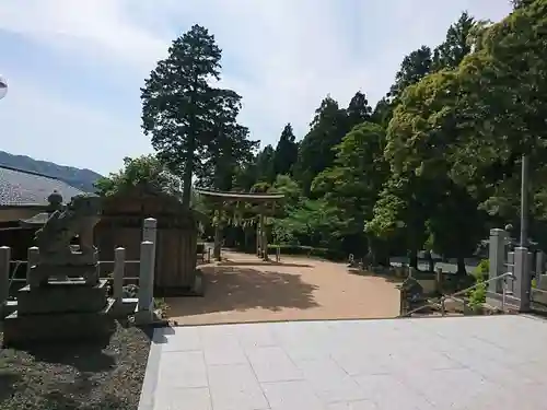 彌美神社の建物その他