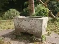 諏訪社の手水舎