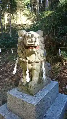 黄金山神社の狛犬