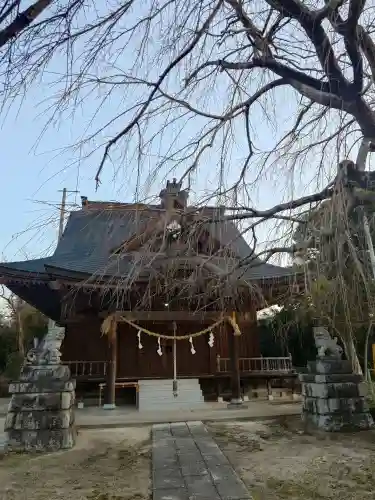 二所神社の{uncategorized: "未分類", other: "その他", undefined: "問題あり", building: "その他建物", grave: "お墓", sacred_gate: "鳥居", guardian: "狛犬", statue: "像", buddha: "仏像", history: "歴史", nature: "自然", garden: "庭園", animal: "動物", pagoda: "塔", temizu: "手水舎", mountain_gate: "山門・神門", sanctuary: "本殿・本堂", subordinate: "末社・摂社", art: "芸術", scenery: "景色", jizo: "地蔵", ema: "絵馬", goshuin: "御朱印", omikuji: "おみくじ", items: "授与品その他", amulet: "お守り", goshuincho: "御朱印帳", eats: "食事", festival: "お祭り", votive_dance: "神楽", shichigosan: "七五三参", wedding: "結婚式", experience: "体験その他", initially: "初詣", around: "周辺", anti_infection: "感染症対策"}