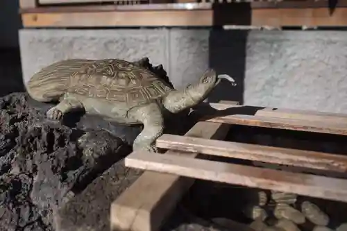 武州与野天祖神社の手水舎