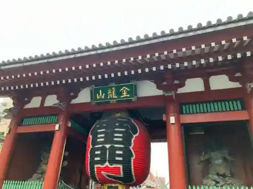 浅草寺の山門・神門
