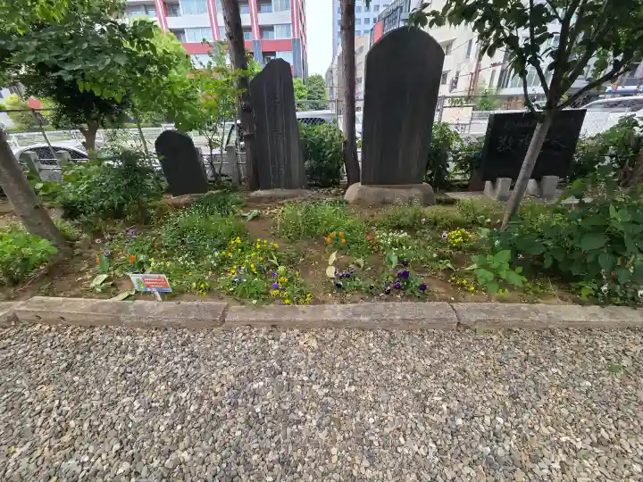 庚申神社の{uncategorized: "未分類", other: "その他", undefined: "問題あり", building: "その他建物", grave: "お墓", sacred_gate: "鳥居", guardian: "狛犬", statue: "像", buddha: "仏像", history: "歴史", nature: "自然", garden: "庭園", animal: "動物", pagoda: "塔", temizu: "手水舎", mountain_gate: "山門・神門", sanctuary: "本殿・本堂", subordinate: "末社・摂社", art: "芸術", scenery: "景色", jizo: "地蔵", ema: "絵馬", goshuin: "御朱印", omikuji: "おみくじ", items: "授与品その他", amulet: "お守り", goshuincho: "御朱印帳", eats: "食事", festival: "お祭り", votive_dance: "神楽", shichigosan: "七五三参", wedding: "結婚式", experience: "体験その他", initially: "初詣", around: "周辺", anti_infection: "感染症対策"}