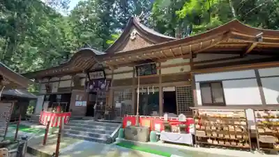大嶽山那賀都神社の本殿・本堂