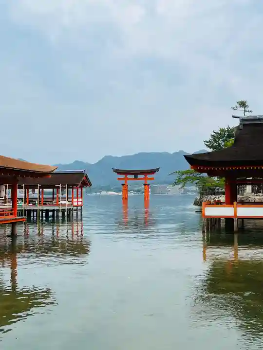 厳島神社(広島県)